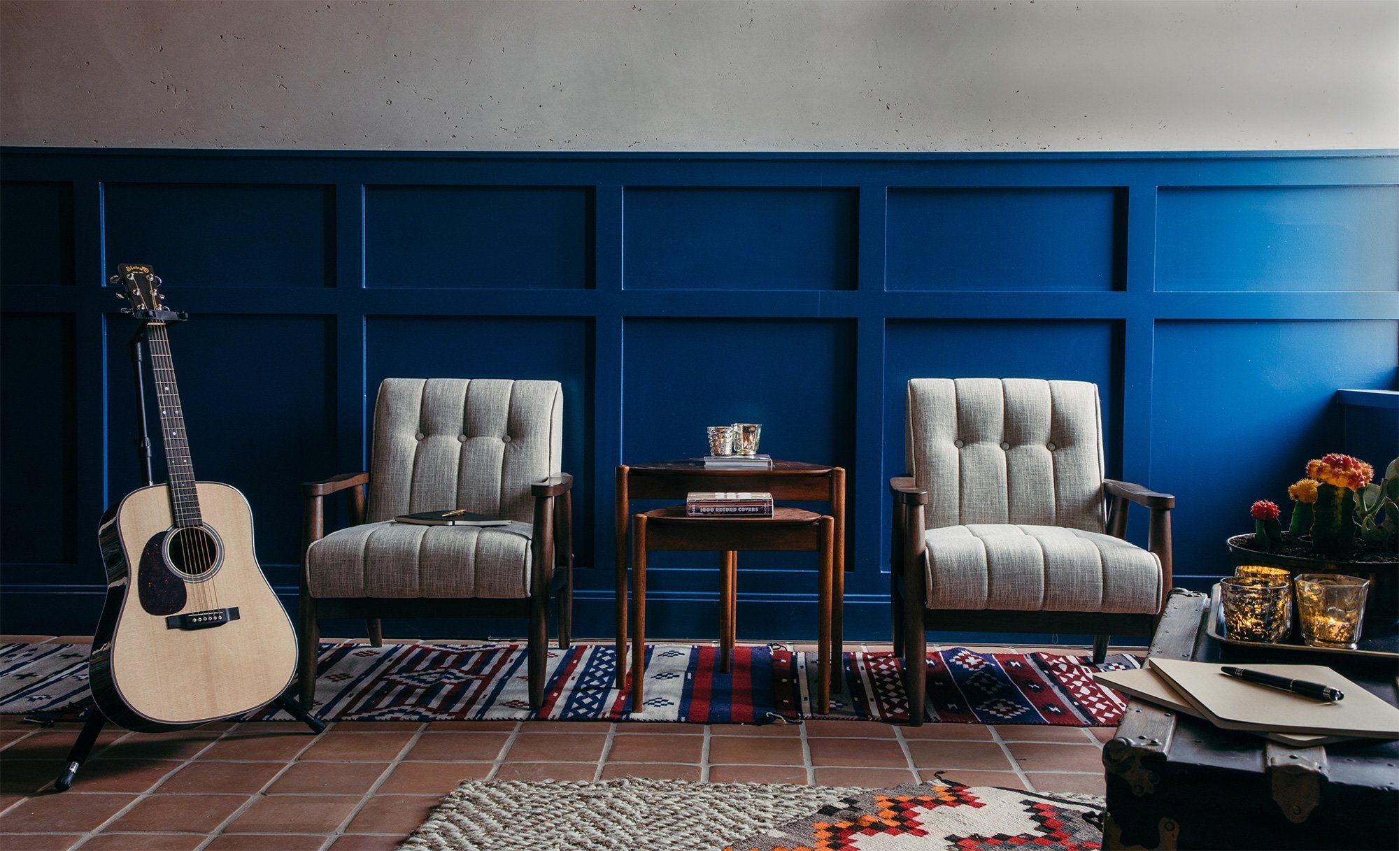 Hutton Hotel (Upscale Hotel)