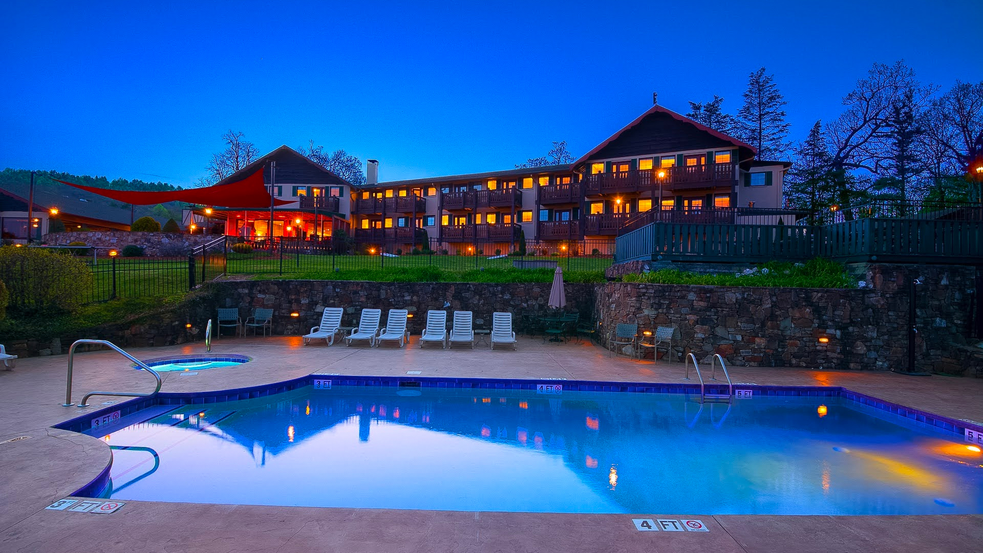 Switzerland Inn (Classic Parkway Inn)