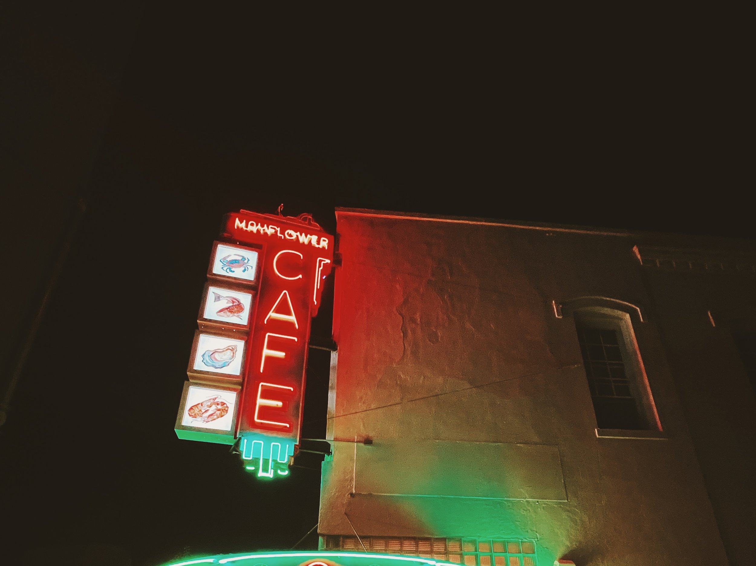 The Mayflower Cafe (Seafood/Greek-American)